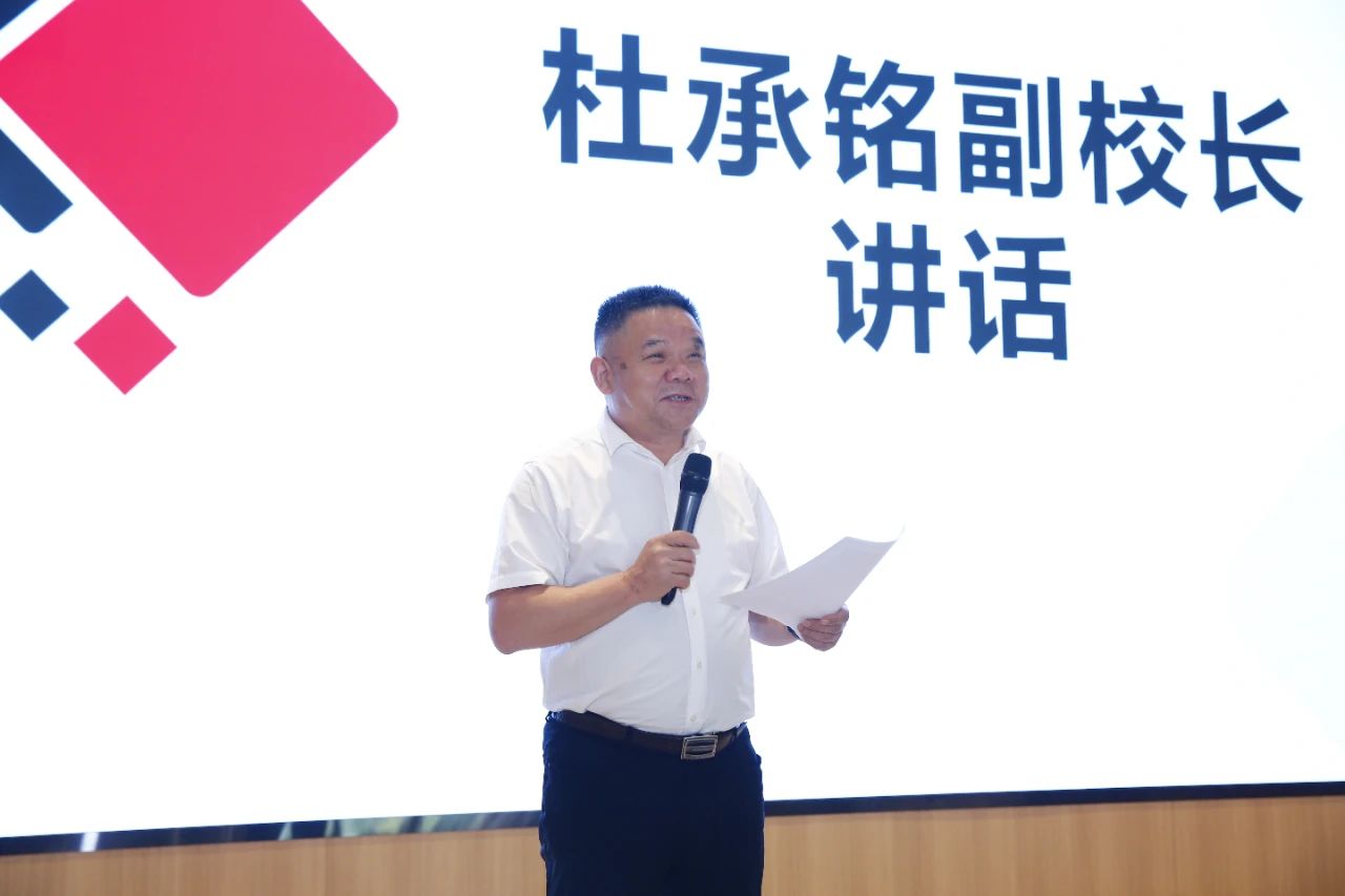 伊之密董事副总经理兼首席技术官周俊表示,公司与广工一直以来保持着