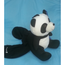 厂家生产玩具变形枕 U型枕 熊猫抱枕