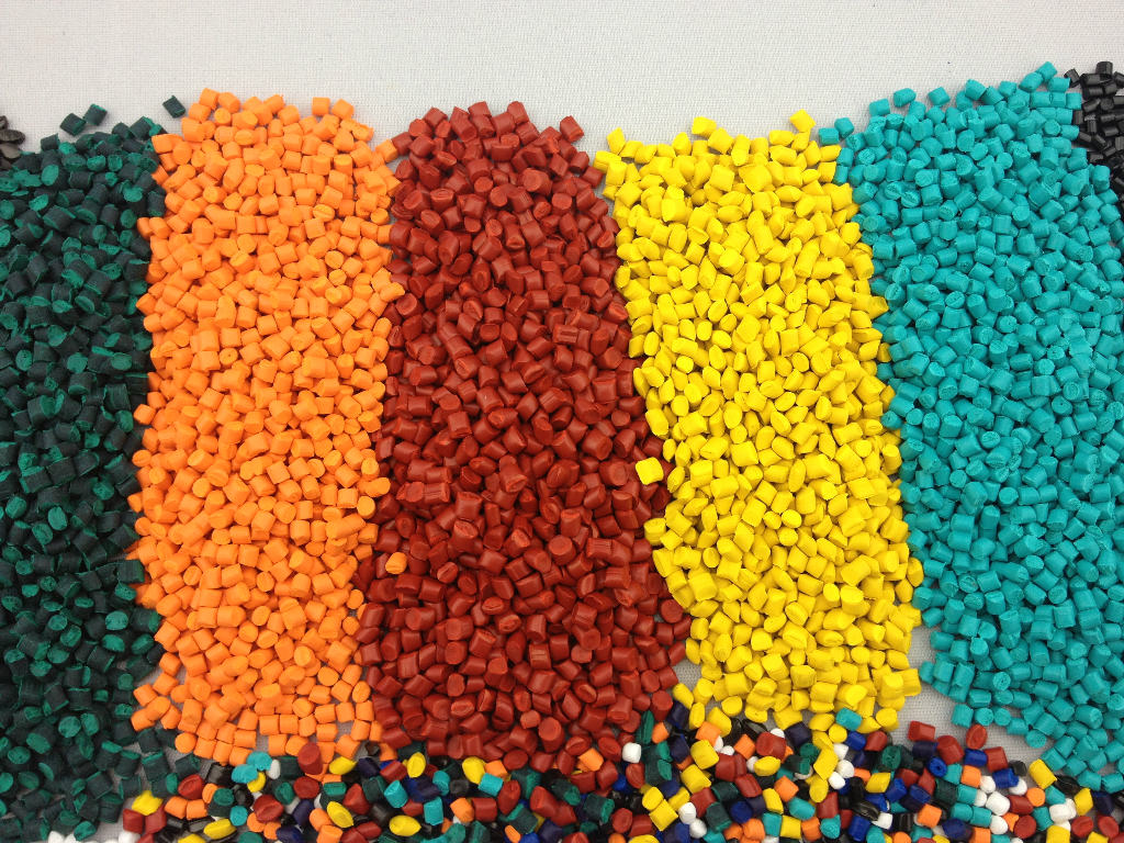 宁波志勤塑料贸易有限公司